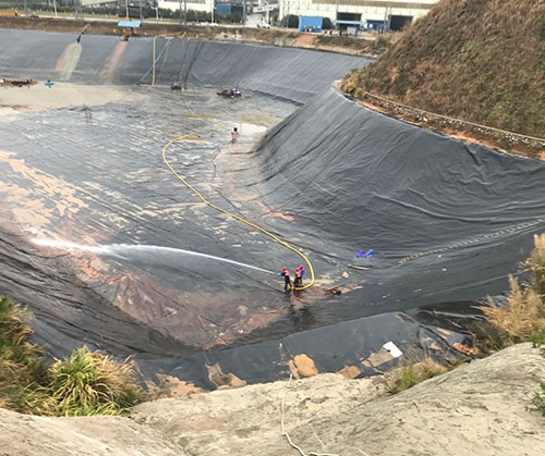 万宁废水池清理